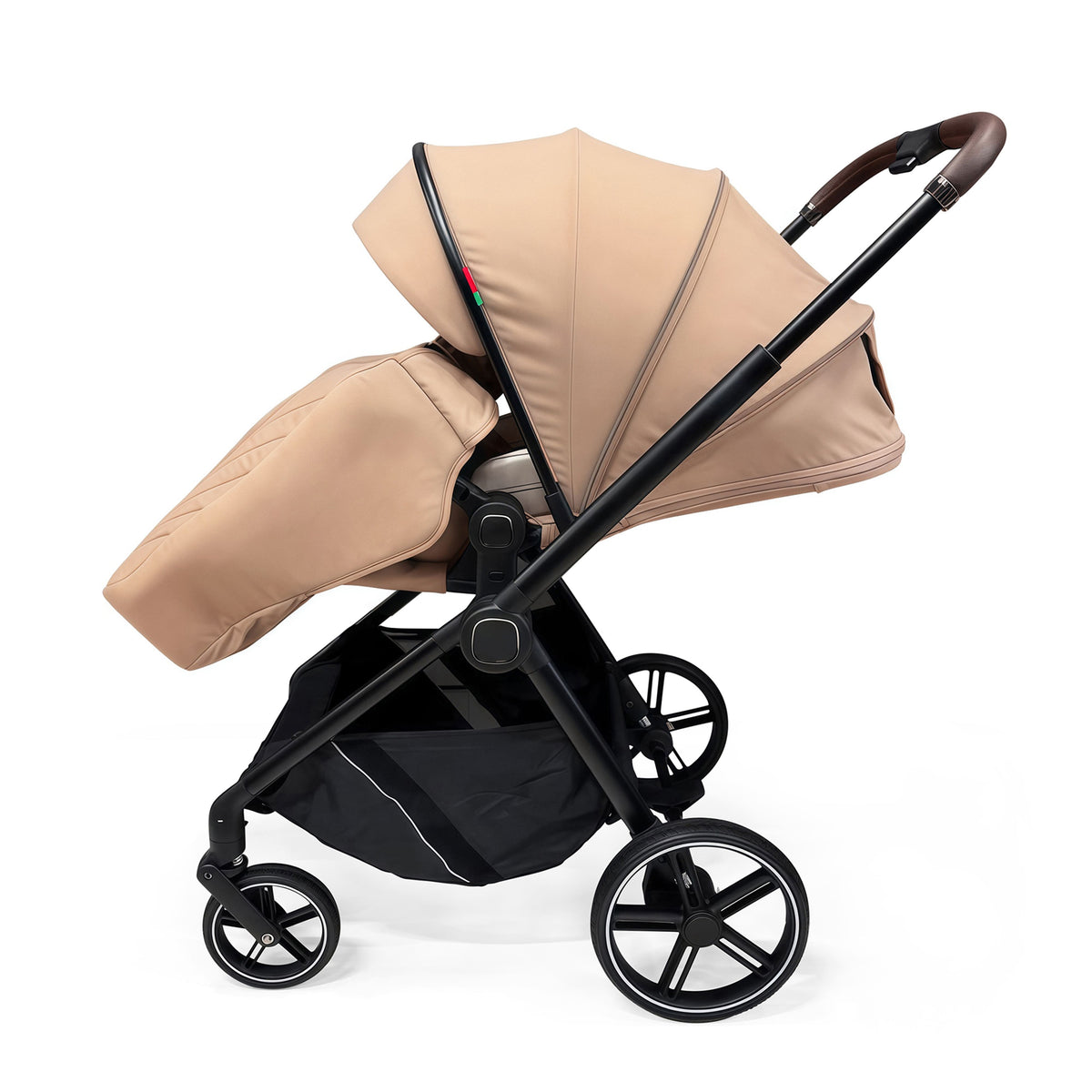 AERIS Lightweight Stroller